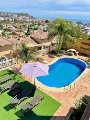 CHALET CON PISCINAS Y VISTAS DE ENSUEÑO Almunecar